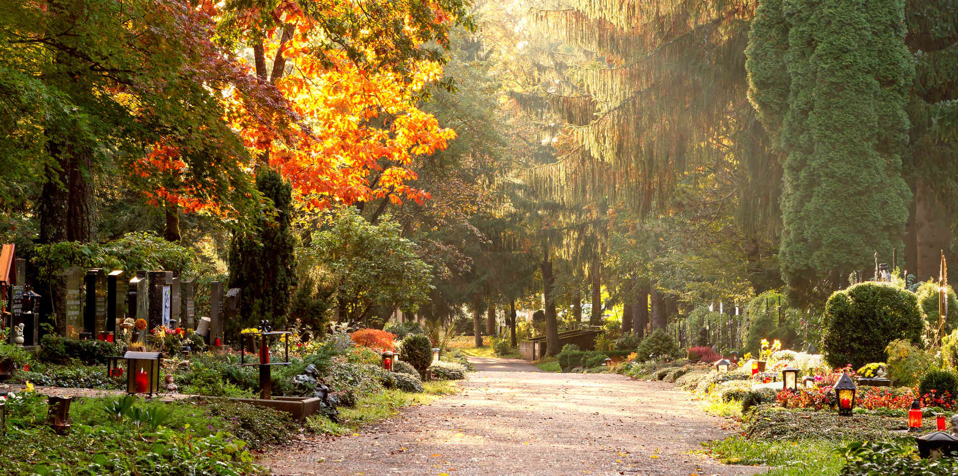 Friedhof im Herbst.